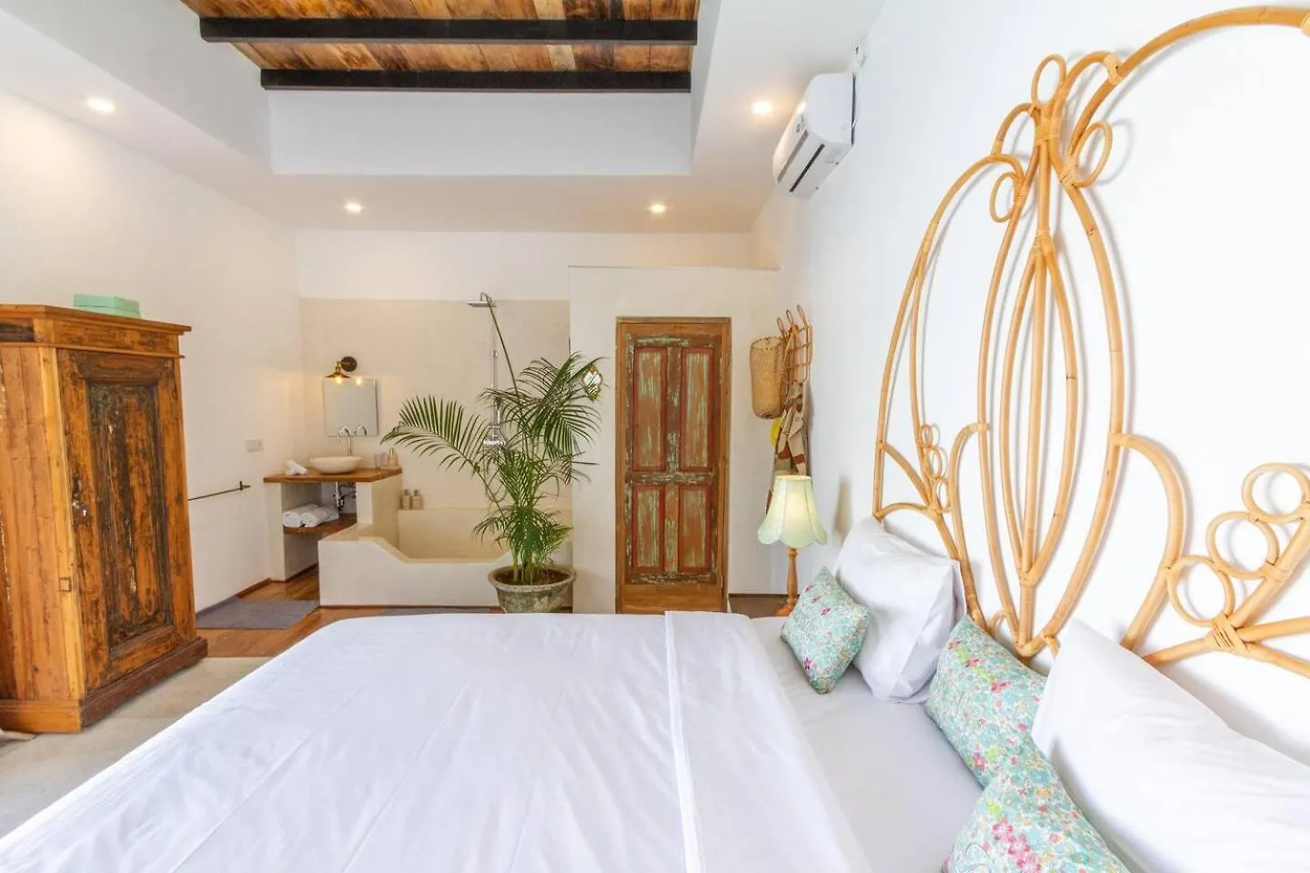 Villa Jannu By Dreamawaybali Seminyak